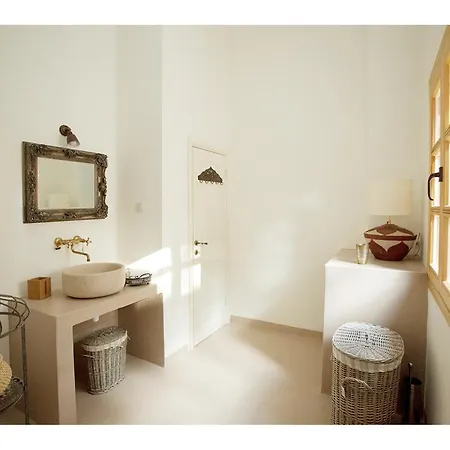 Luna Villa *