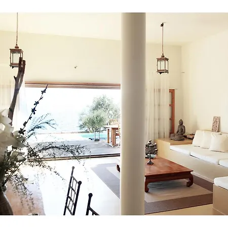 Luna Villa *