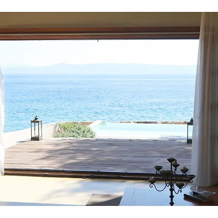 Luna Villa