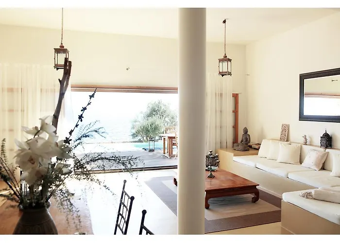 Luna Villa *