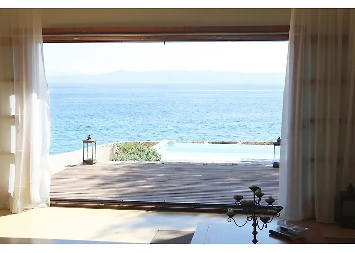 Luna Villa